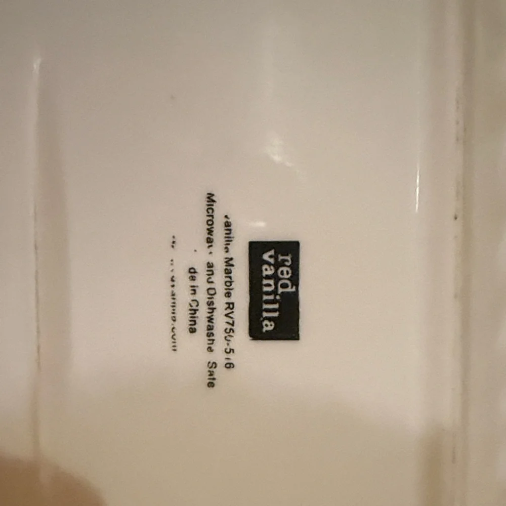 Elegant Cream Red Vanilla Plate